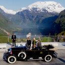 The Crown Prince and Crown Princess - and a Buick 1932 at Flydalsjuvet (Photo: Stian Lysberg Solum / NTB scanpix)